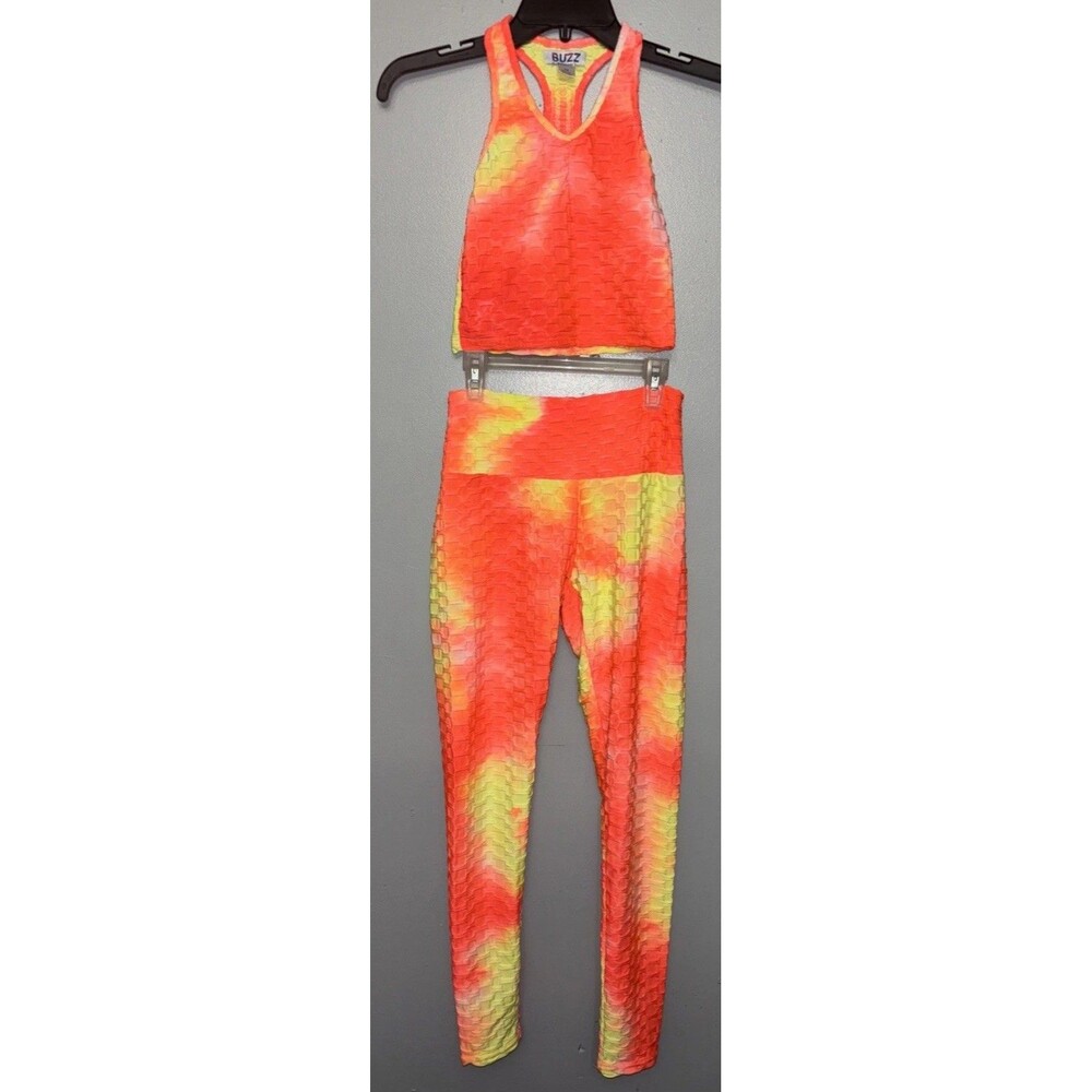 Buzz Honeycomb Tie Dye  Workout Set With Butt Lifting Leggings Size Med.
